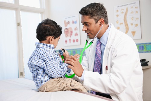 Children getting flu shot