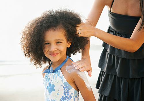 Mother daughter sunblock