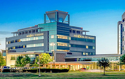 Exterior photo of Memorial Hermann Sugar Land hospital